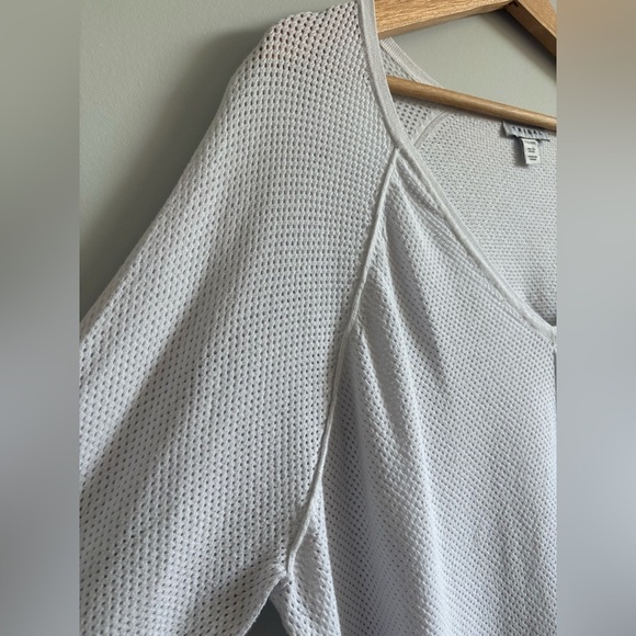 Tribal V-Neck Mesh Sweater | Size XXL - Picture 5 of 6